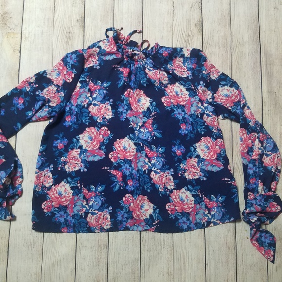 WAYF Nordstrom Blue Floral Print Top w Tie Sleeves - Picture 5 of 7